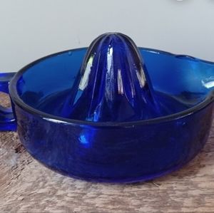 Heavy Cobalt Blue Citrus Juicer